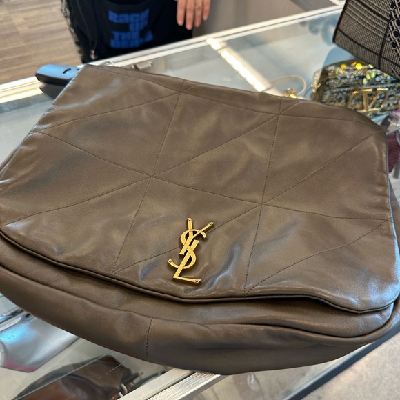 YSL Jamie 4.3 Light Musk - Picture 3 of 7